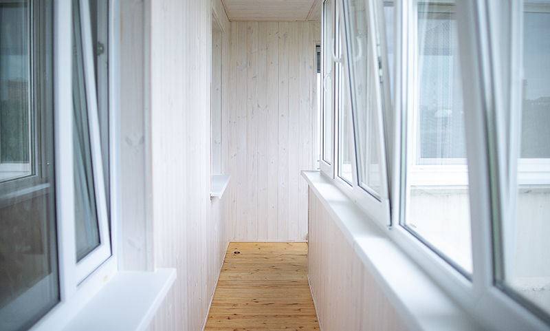 Внутренняя отделка балкона 