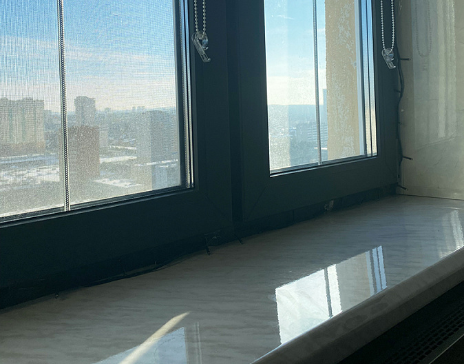 Окно в детской со шпросами